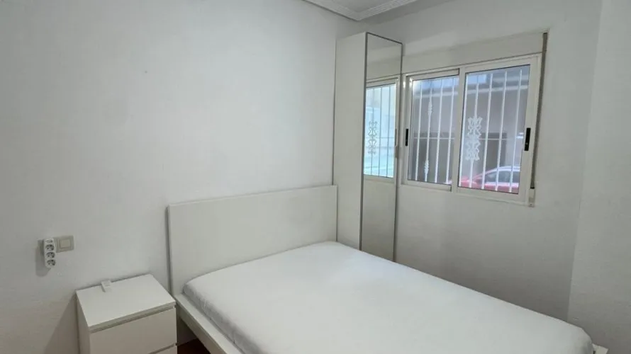 Apartamento de 3 dormitorios en Torrevieja, España No. 1265 № 28