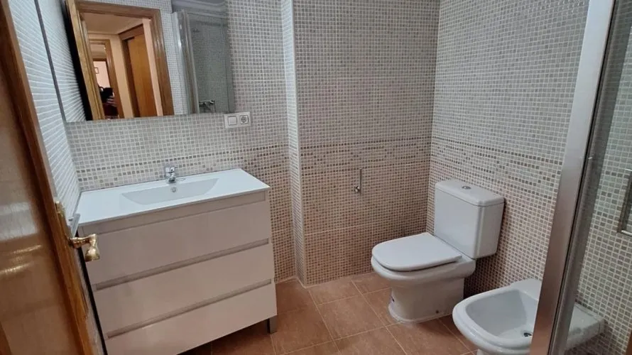 Apartamento de 3 dormitorios en Torrevieja, España No. 1203 № 14