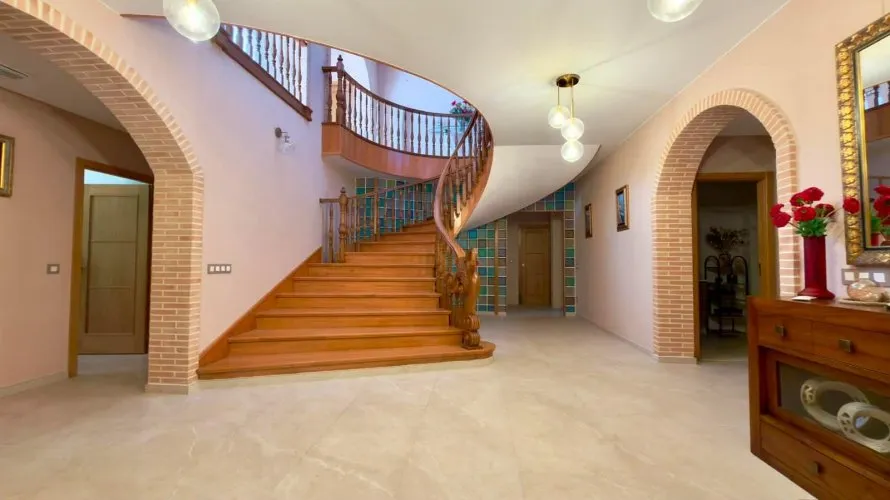Villa de 8 dormitorios en Calpe, España No. 1180 № 2