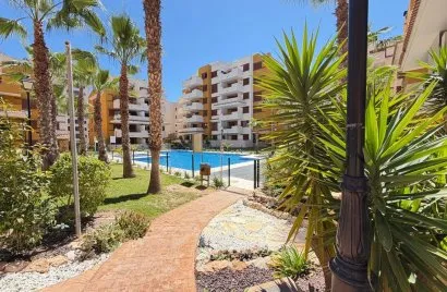 Apartamento de 3 dormitorios en Torrevieja, España No. 1225