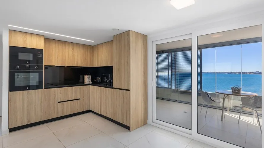 Apartamento de 2 dormitorios en Torrevieja, España No. 1220