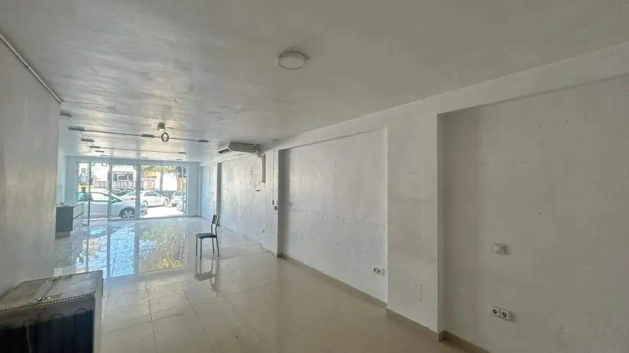 Propiedad comercial de 2 dormitorios en Altea, España No. 1280