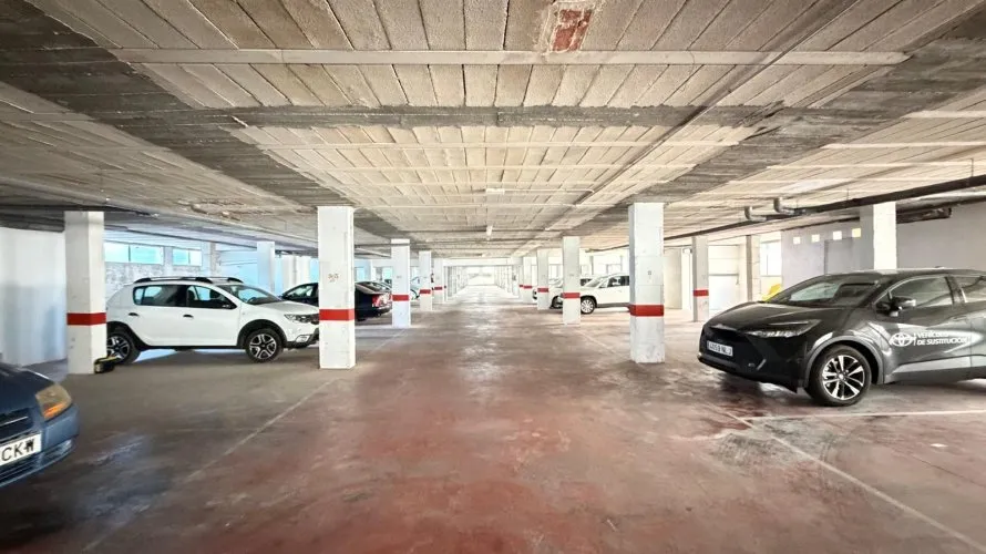 Propiedad comercial de 2800m² en Torrevieja, España No. 1260 № 15