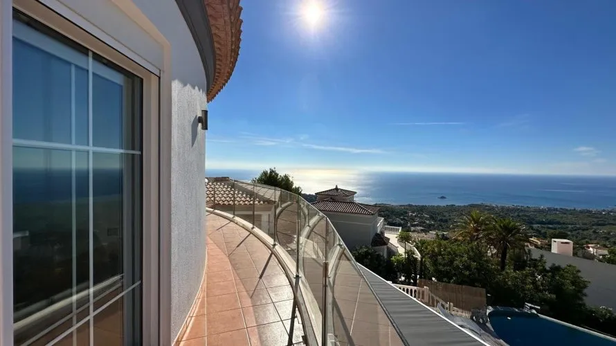 Villa de 3 dormitorios en Altea, España No. 1196 № 15