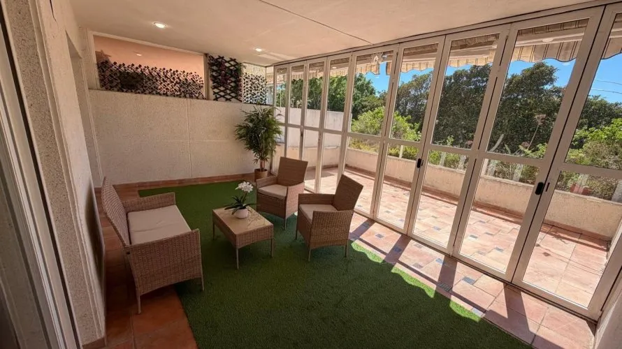 Apartamento de 2 dormitorios en Alicante, España No. 1175 № 4
