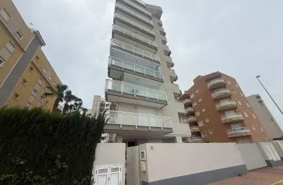 Apartamento de 2 dormitorios en Guardamar del Segura, España No. 1267