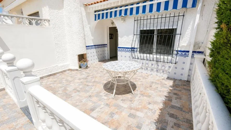 Сasa de 1 dormitorio en Torrevieja, España No. 1165 № 10