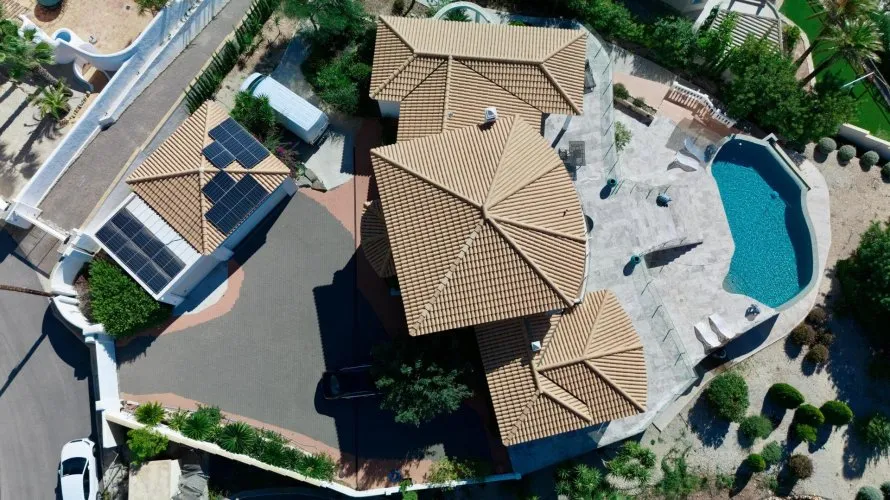 Villa de 3 dormitorios en Altea, España No. 1196 № 1