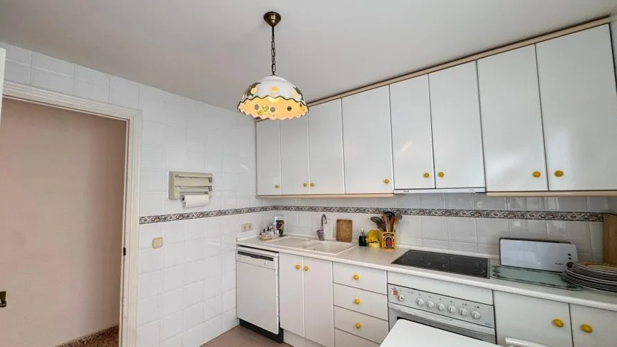 Apartamento de 3 dormitorios en Torrevieja, España No. 1238