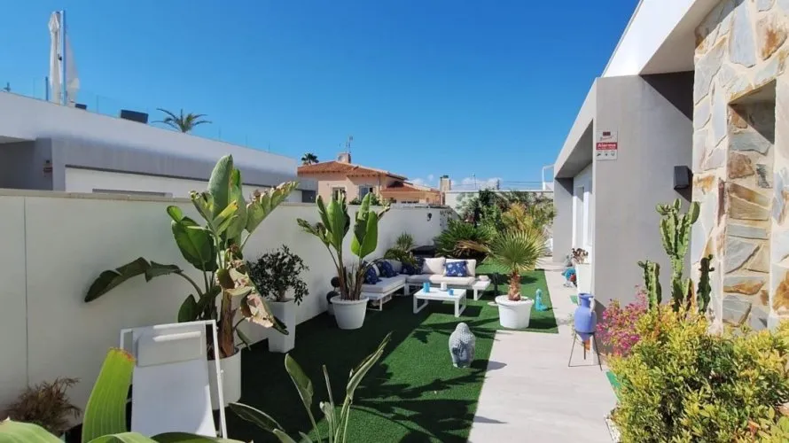 Villa de 106m² en Torrevieja, España No. 1194 № 9