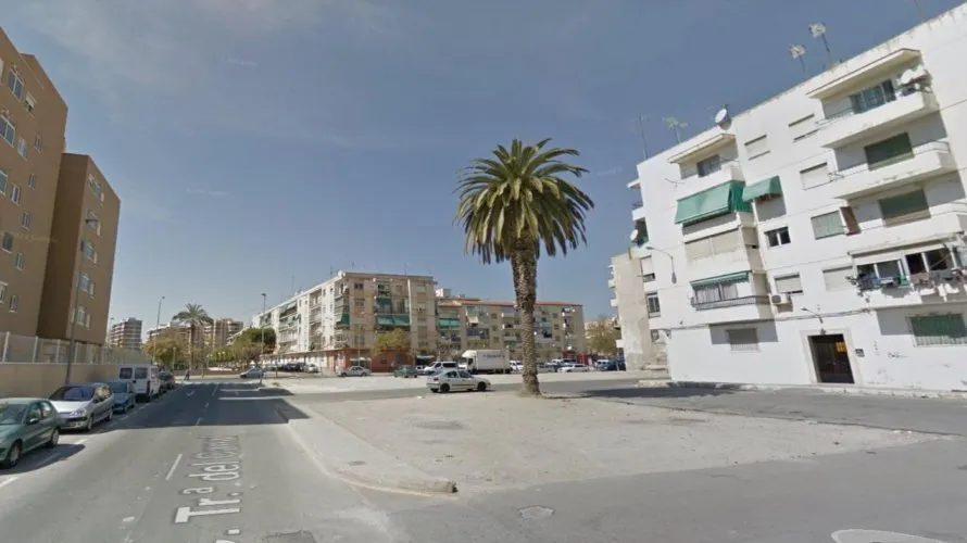 Parcela de 445m² en Alicante, España No. 1183 № 1