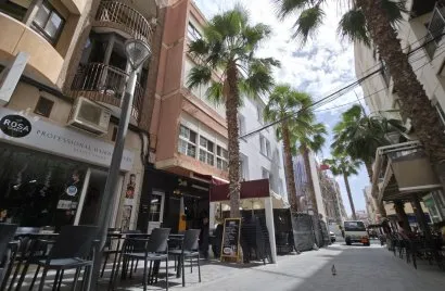 Apartamento de 3 dormitorios en Torrevieja, España No. 1269