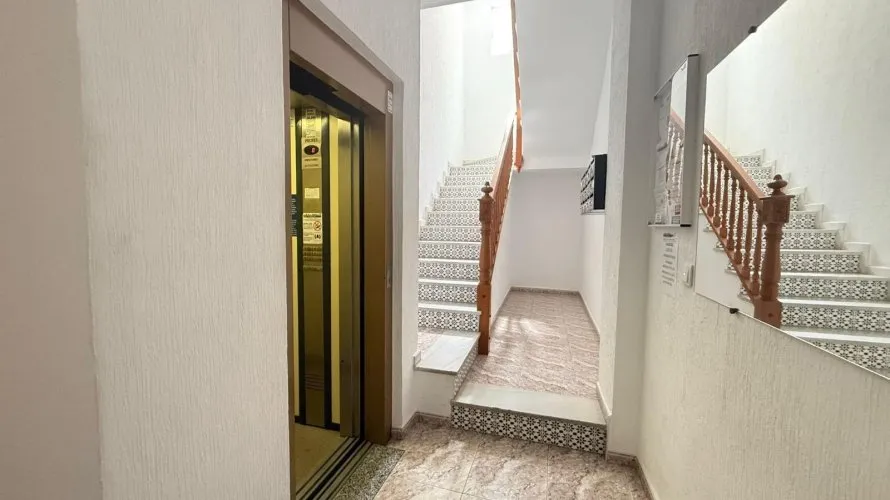 Ático de 2 dormitorios en Torrevieja, España No. 1164 № 20