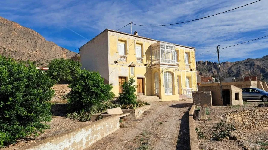 Villa de 7 dormitorios en Orihuela, España No. 1216