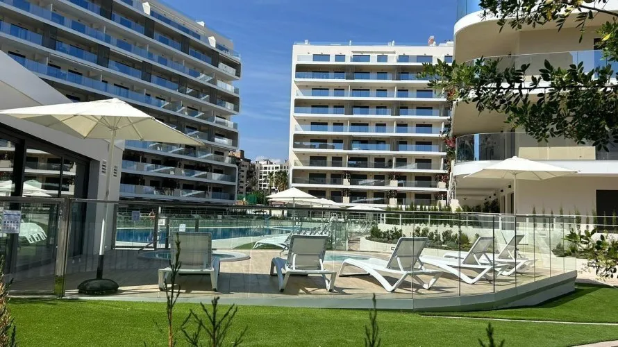 Apartamento de 3 dormitorios en Alicante, España No. 1215 № 20