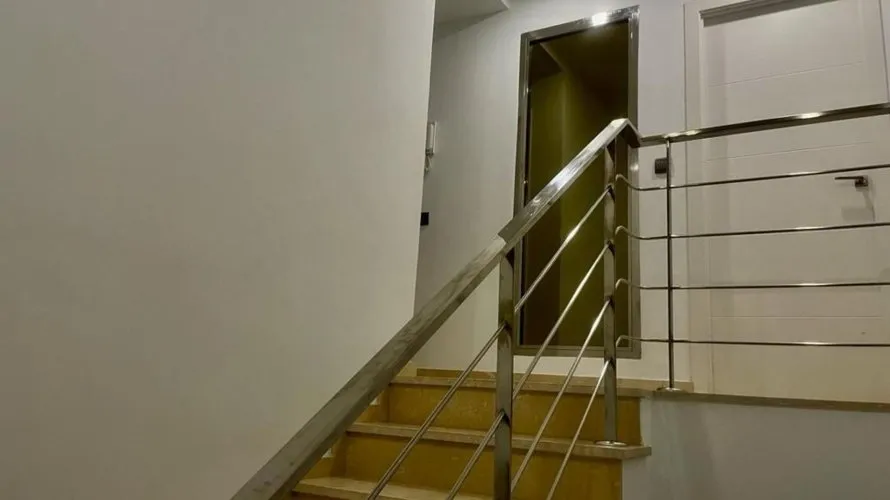 Villa de 5 dormitorios en Alicante, España No. 1210 № 15