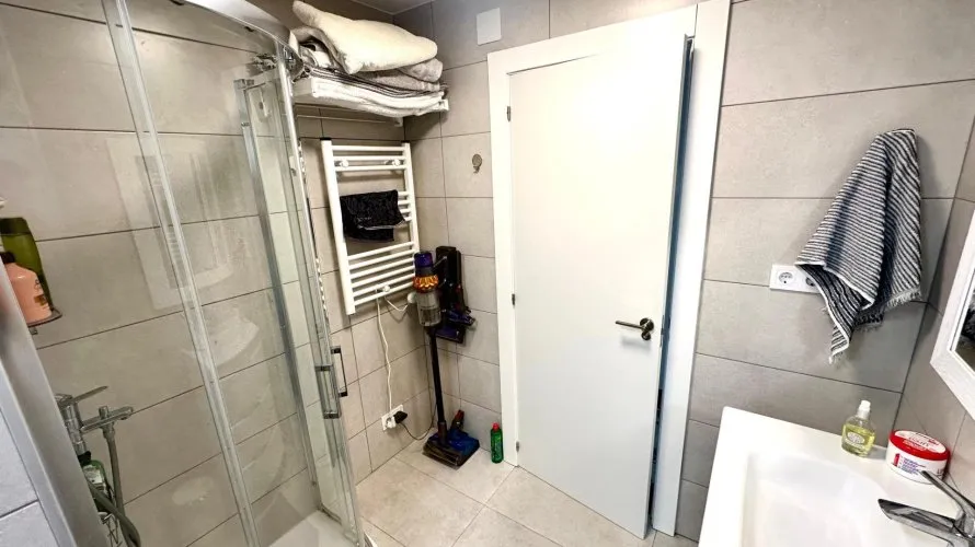 Apartamento de 4 dormitorios en Alicante, España No. 1323 № 20