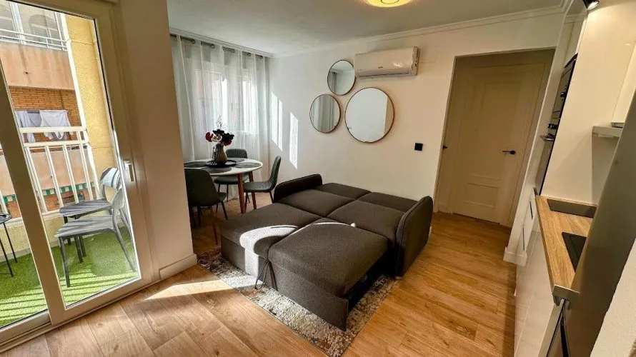Apartamento de 2 dormitorios en Torrevieja, España No. 1437 № 20