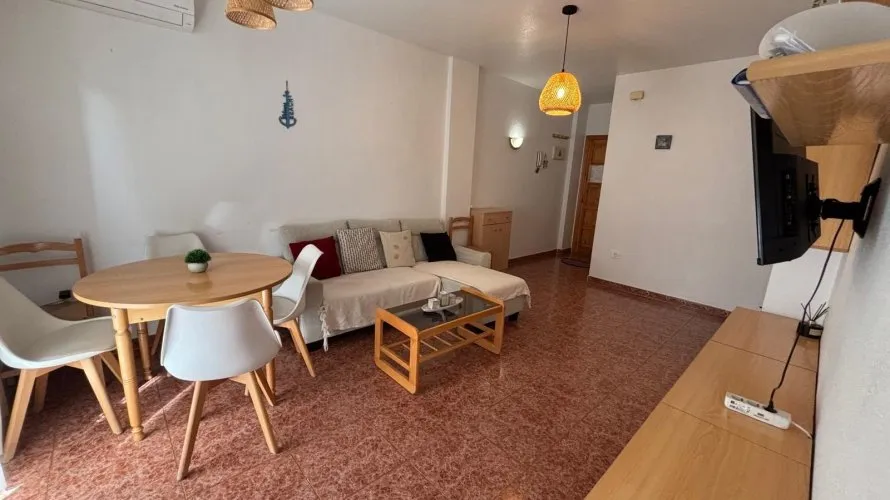 Apartamento de 78m² en Torrevieja, España No. 1490 № 10