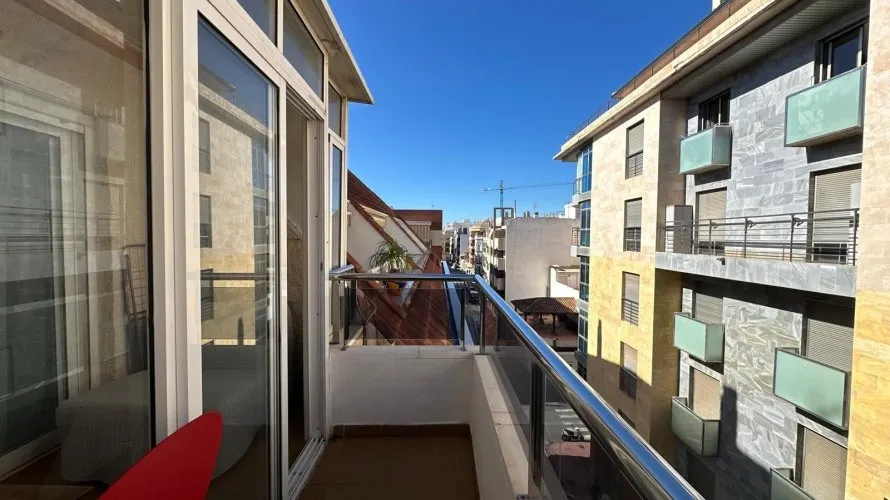 Apartamento de 1 dormitorio en Torrevieja, España No. 1471 № 1