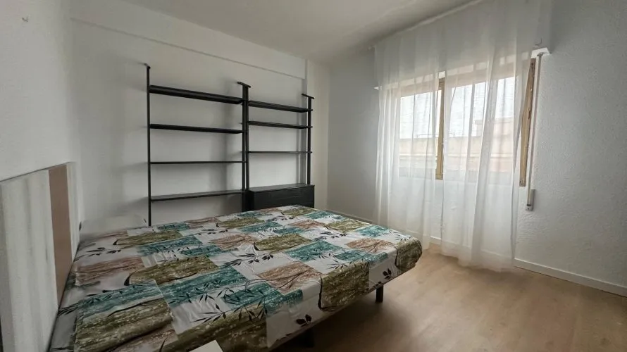 Apartamento de 2 dormitorios en Alicante, España No. 1380 № 16
