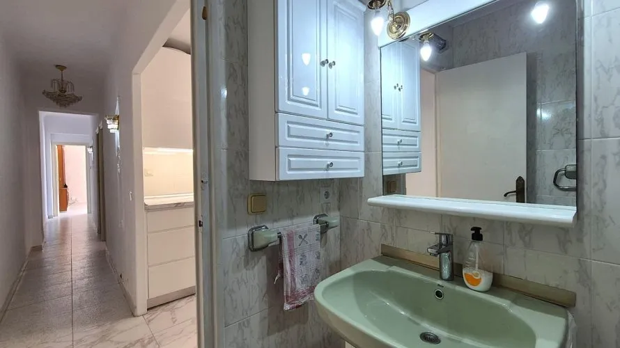 Apartamento de 2 dormitorios en Alicante, España No. 1516 № 1