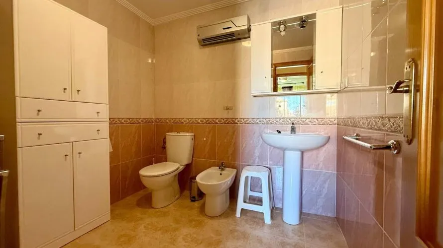 Apartamento de 2 dormitorios en Orihuela, España No. 1436 № 12