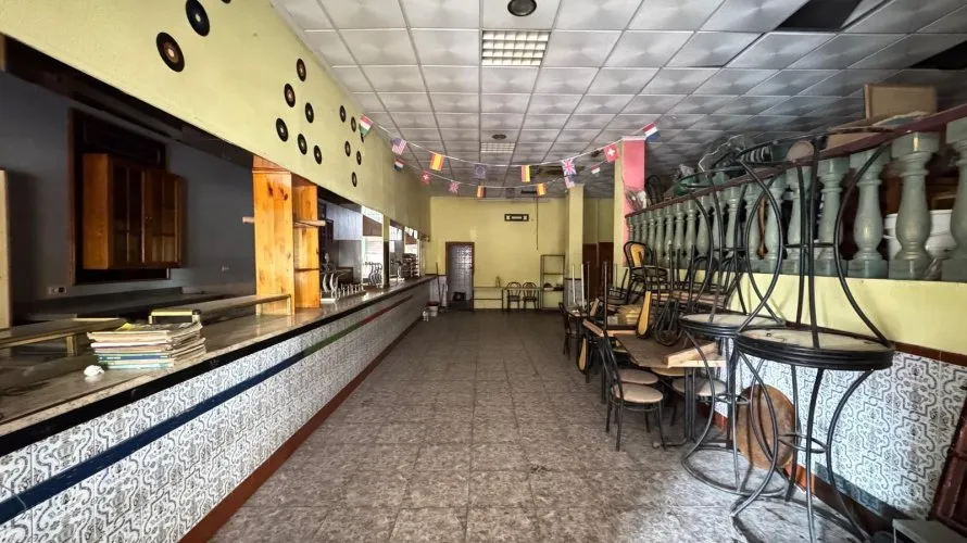 Propiedad comercial de 150m² en Torrevieja, España No. 1389 № 24