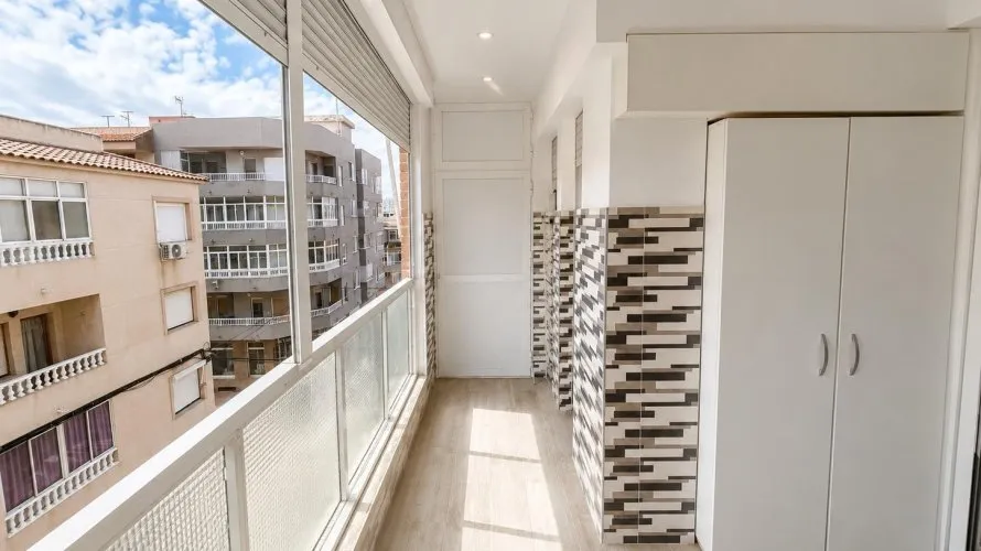 Apartamento de 1 dormitorio en Torrevieja, España No. 1540 № 12