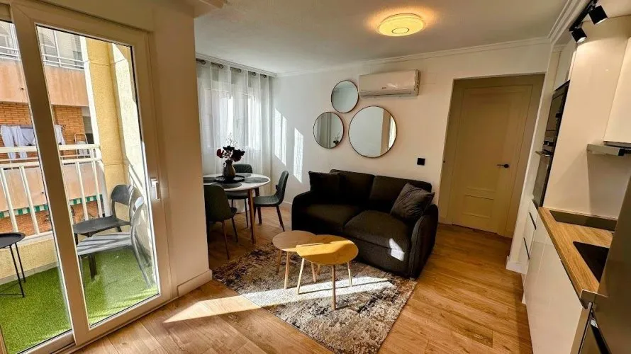 Apartamento de 2 dormitorios en Torrevieja, España No. 1437 № 27