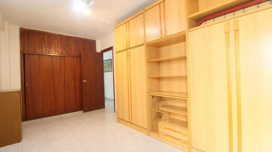 Apartamento de 2 dormitorios en Alicante, España No. 1361 № 5