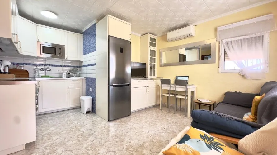 Bungalow de 1 dormitorio en Torrevieja, España No. 1551 № 19