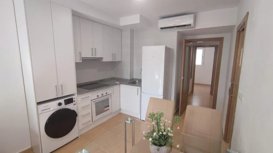 Apartamento de 2 dormitorios en Alicante, España No. 1310 № 26