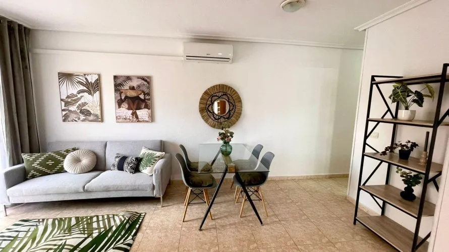 Apartamento de 1 dormitorio en Torrevieja, España No. 1473 № 8