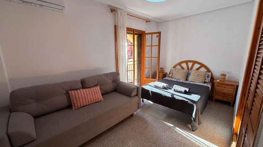 Apartamento de 1 dormitorio en Torrevieja, España No. 1298 № 17