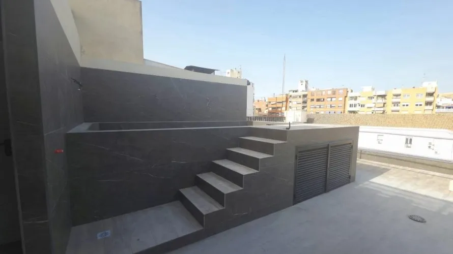 Apartamento de 2 dormitorios en Alicante, España No. 1301 № 11
