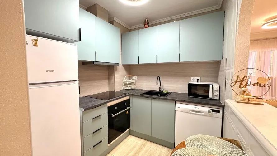 Apartamento de 1 dormitorio en Torrevieja, España No. 1548 № 4
