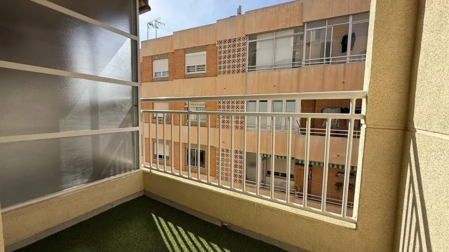 Apartamento de 2 dormitorios en Torrevieja, España No. 1437 № 15