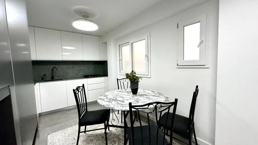 Apartamento de 4 dormitorios en Alicante, España No. 1323 № 11
