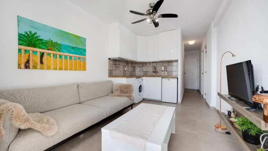 Apartamento de 1 dormitorio en Torrevieja, España No. 1509 № 18