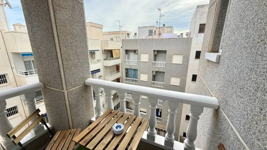 Apartamento de 1 dormitorio en Torrevieja, España No. 1478 № 3