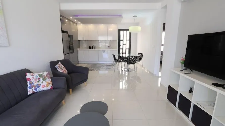Apartamento de 2 dormitorios en Pilar de la Horadada, España No. 1346 № 18