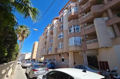 Apartamento de 1 dormitorio en Torrevieja, España No. 1590