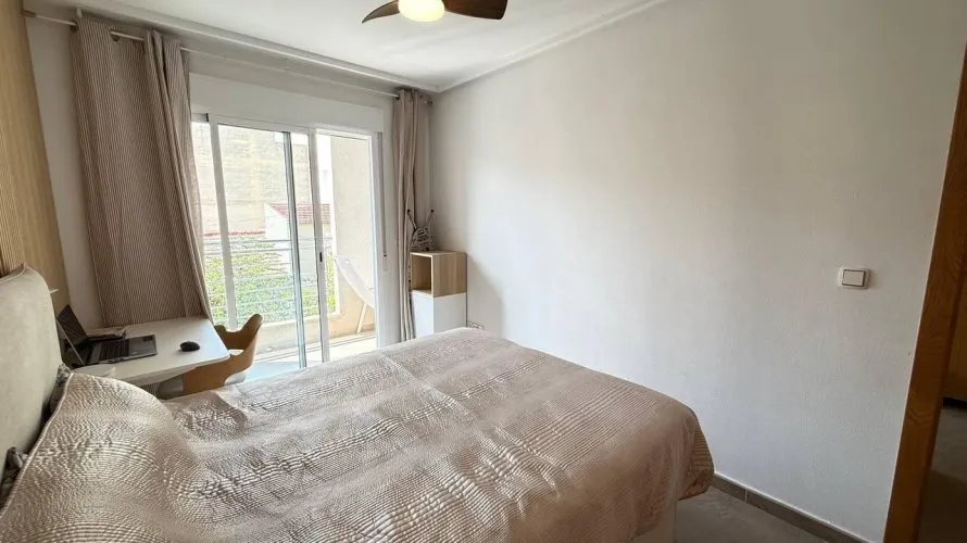 Apartamento de 1 dormitorio en Torrevieja, España No. 1402 № 11