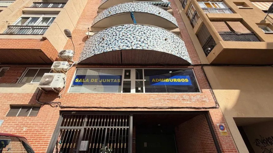 Garaje de 26m² en Torrevieja, España No. 1519