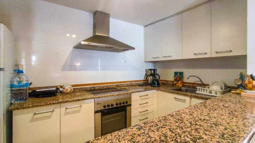 Apartamento de 2 dormitorios en Villajoyosa, España No. 1300 № 19
