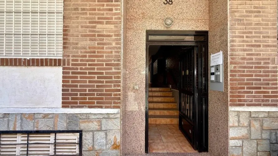 Apartamento de 2 dormitorios en Torrevieja, España No. 1538 № 1