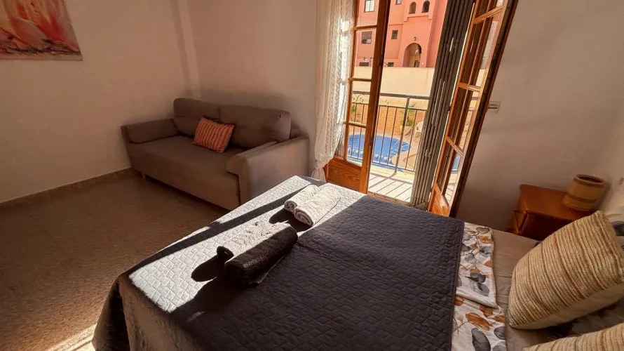 Apartamento de 1 dormitorio en Torrevieja, España No. 1298 № 11