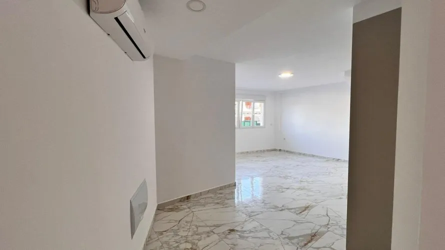Apartamento de 1 dormitorio en Torrevieja, España No. 1388 № 5
