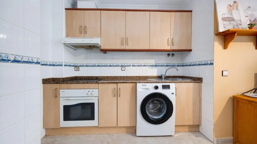 Apartamento de 2 dormitorios en Torrevieja, España No. 1499 № 20